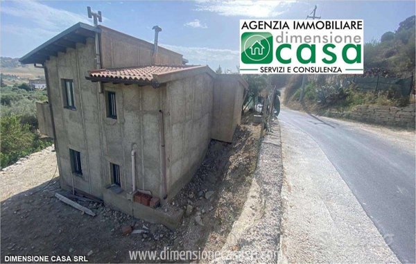 casa indipendente in vendita a San Cataldo