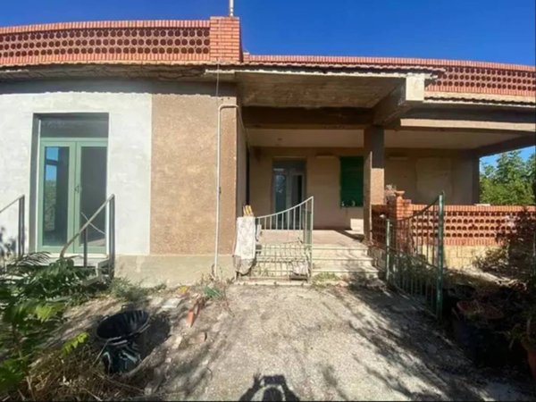 casa indipendente in vendita a San Cataldo