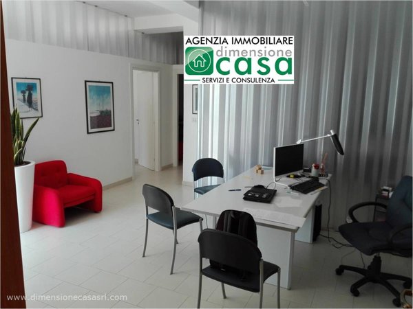 ufficio in vendita a San Cataldo