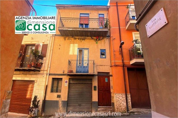 casa indipendente in vendita a San Cataldo