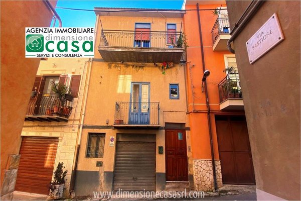 casa indipendente in vendita a San Cataldo