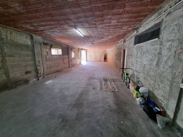 locale di sgombero in vendita a San Cataldo