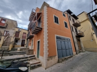 casa indipendente in vendita a San Cataldo