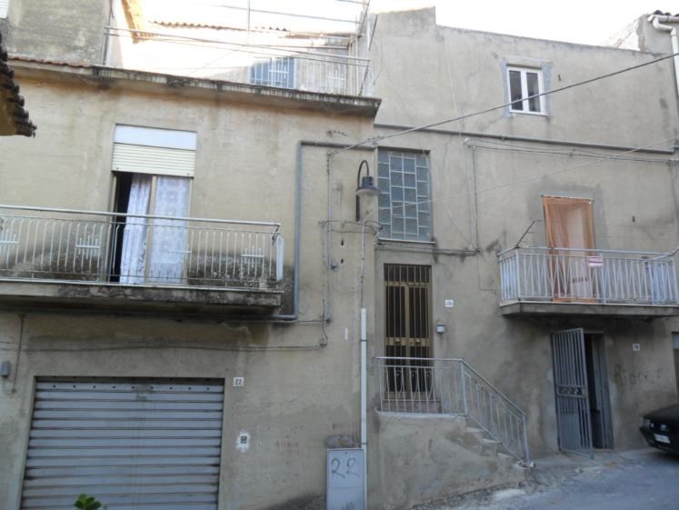 casa indipendente in vendita a San Cataldo