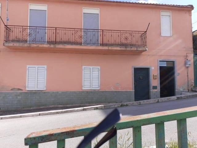 casa indipendente in vendita a San Cataldo