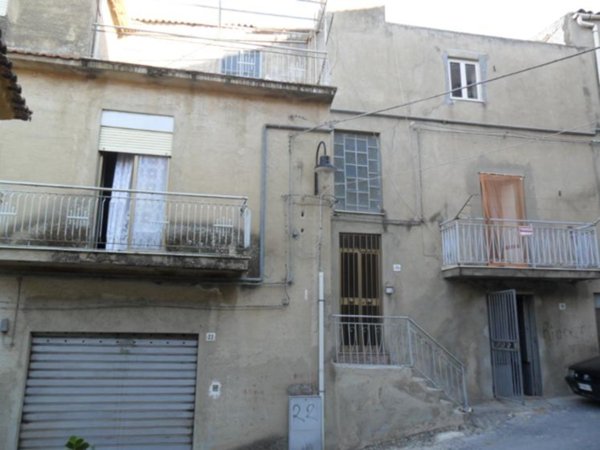 casa indipendente in vendita a San Cataldo