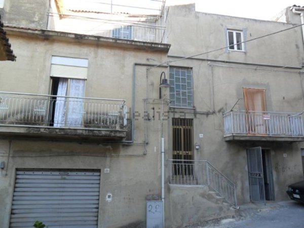 casa indipendente in vendita a San Cataldo