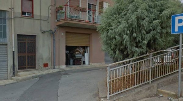 locale commerciale in vendita a San Cataldo