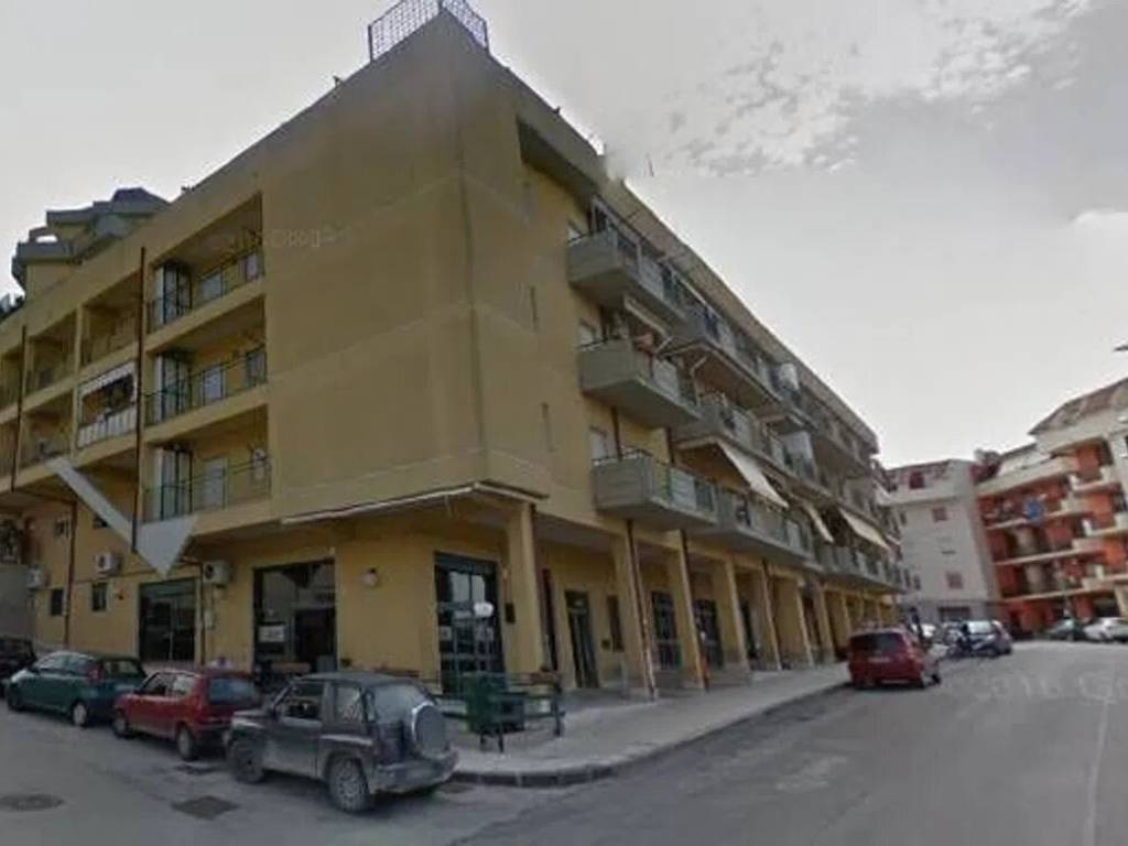 negozio in vendita a San Cataldo