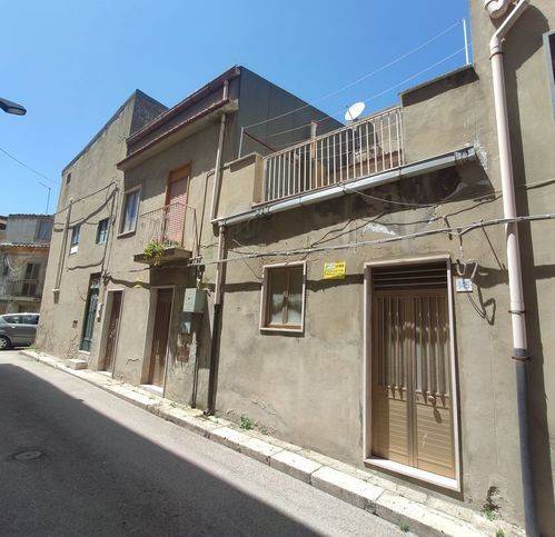 casa indipendente in vendita a San Cataldo