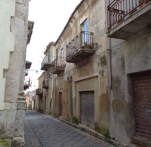 casa indipendente in vendita a San Cataldo
