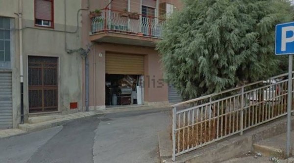 locale commerciale in vendita a San Cataldo