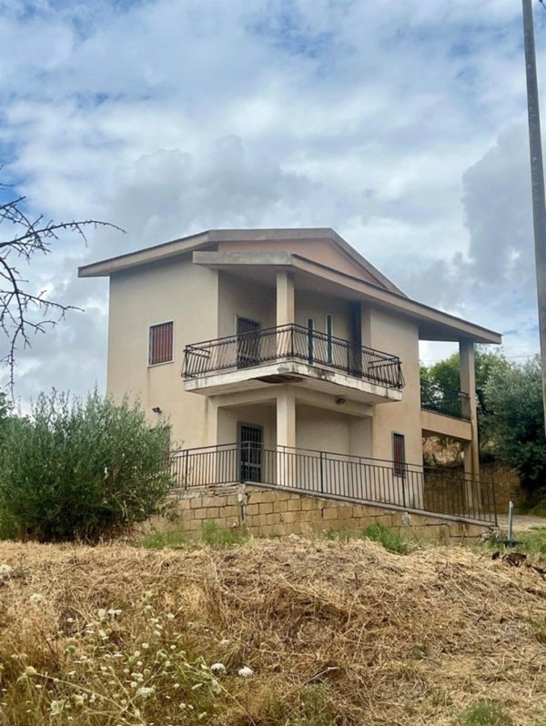 casa indipendente in vendita a San Cataldo