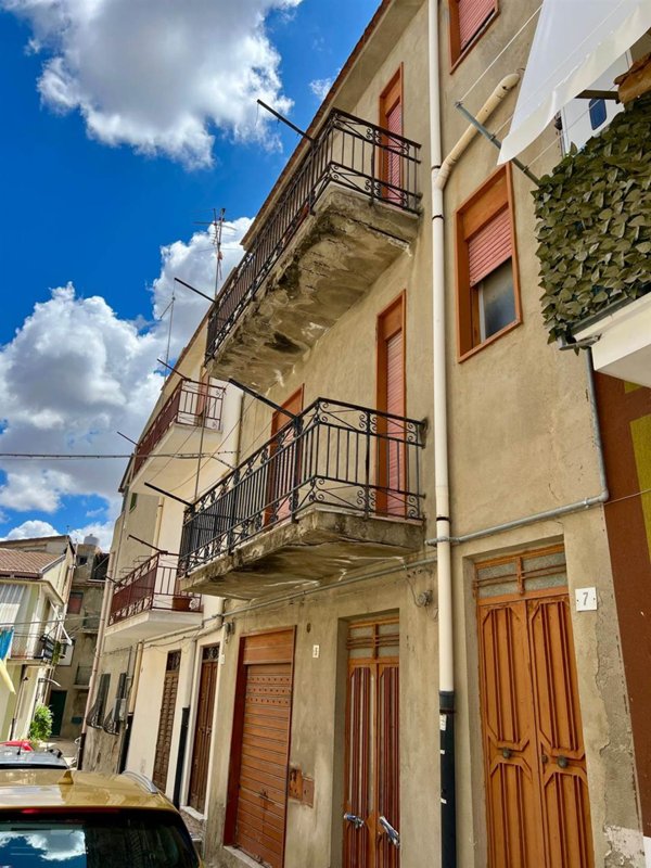 casa indipendente in vendita a San Cataldo