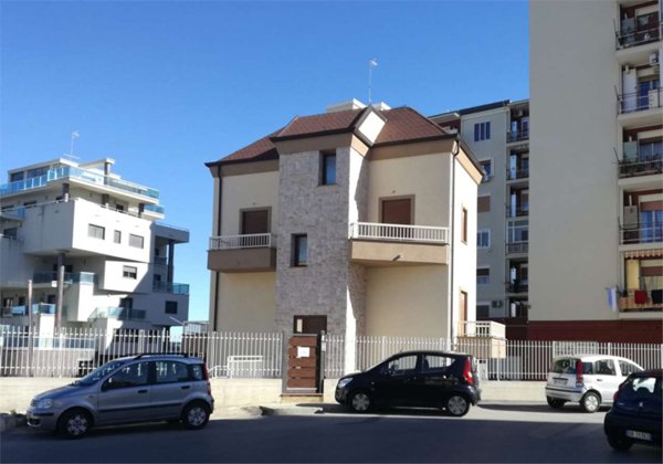 casa indipendente in vendita a San Cataldo