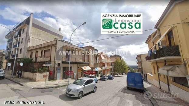 locale commerciale in vendita a San Cataldo