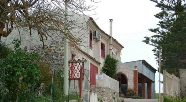 casale in vendita a San Cataldo