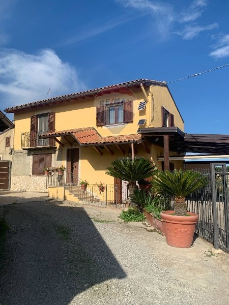 casa indipendente in vendita a San Cataldo