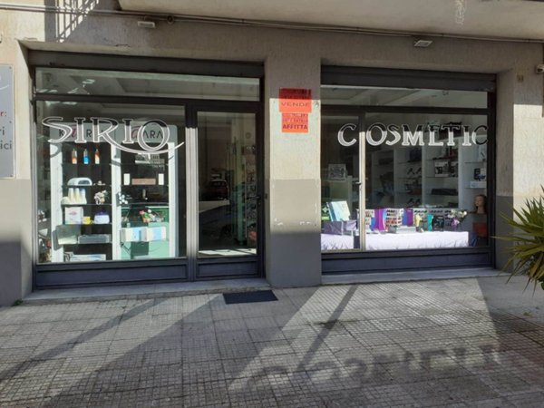 negozio in vendita a San Cataldo