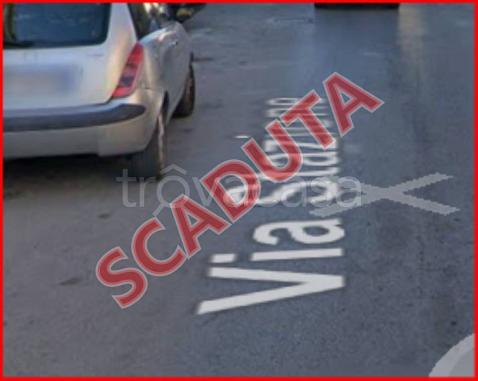 negozio in vendita a San Cataldo