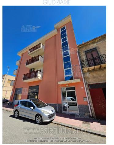 locale commerciale in vendita a San Cataldo