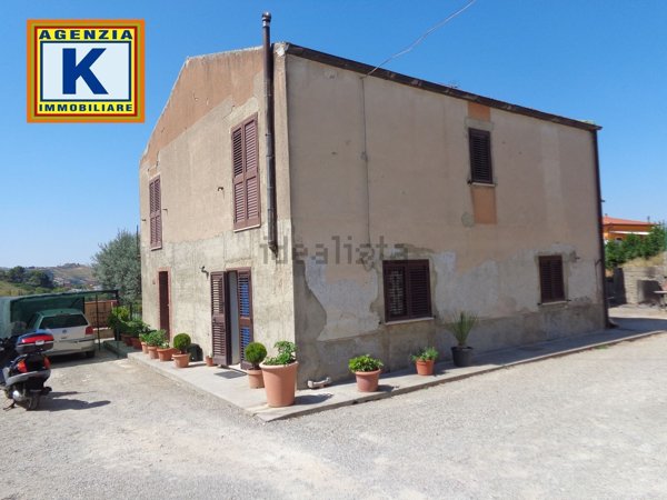 casa indipendente in vendita a San Cataldo