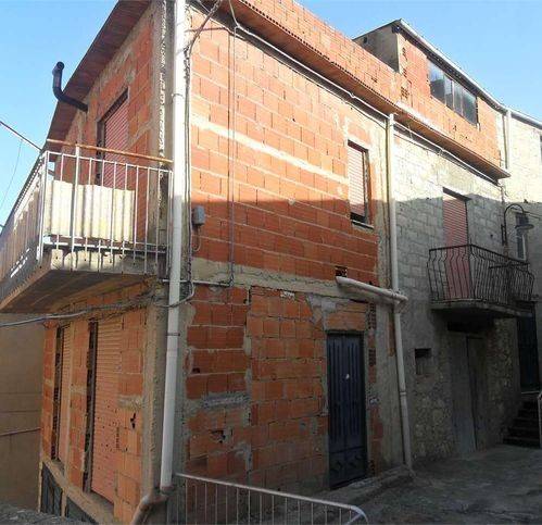 casa indipendente in vendita a San Cataldo
