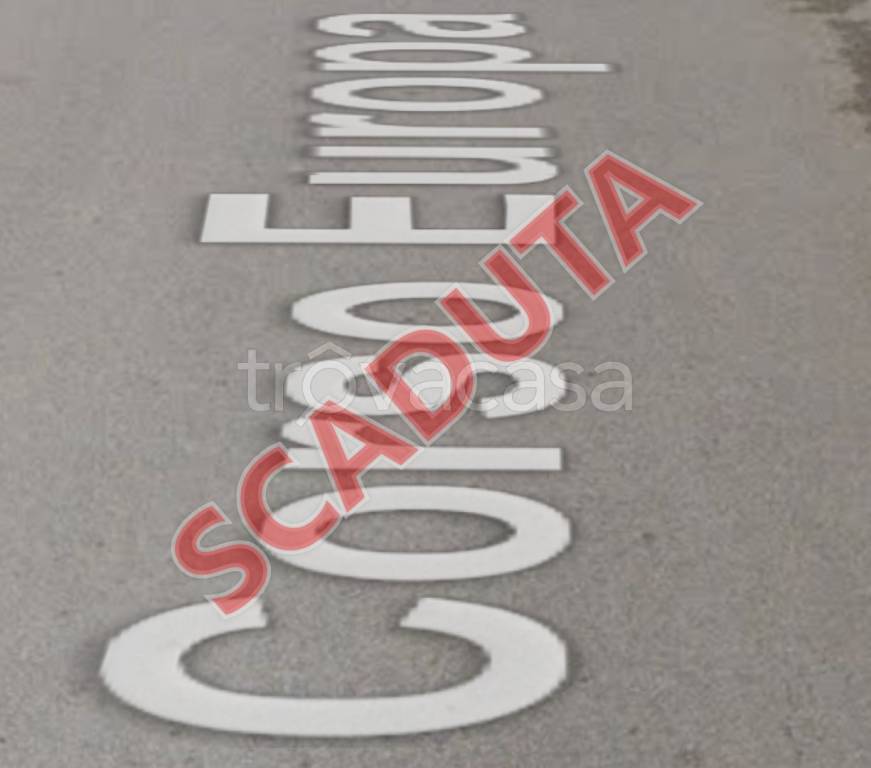 locale commerciale in vendita a San Cataldo