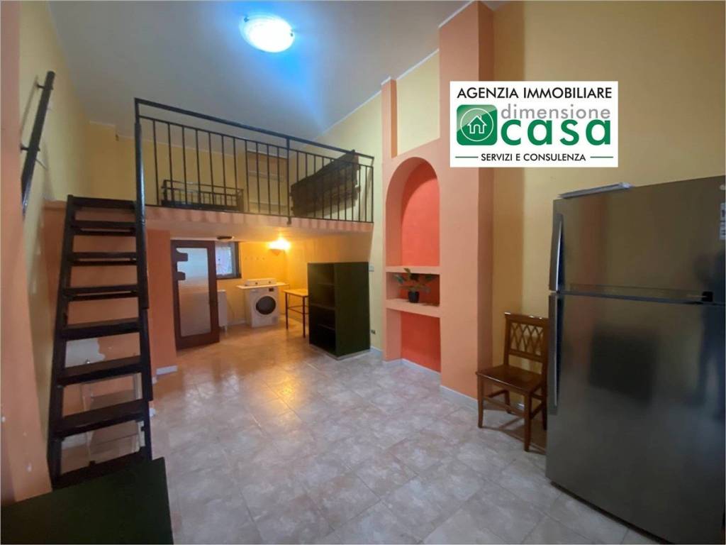 locale commerciale in vendita a San Cataldo