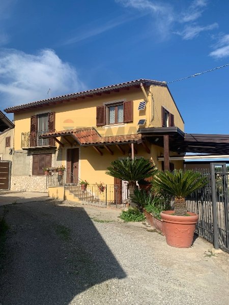casa indipendente in vendita a San Cataldo