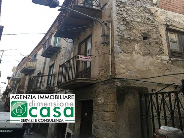 casa indipendente in vendita a San Cataldo