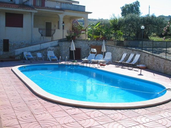 casa indipendente in vendita a San Cataldo