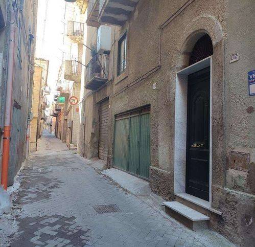 casa indipendente in vendita a San Cataldo