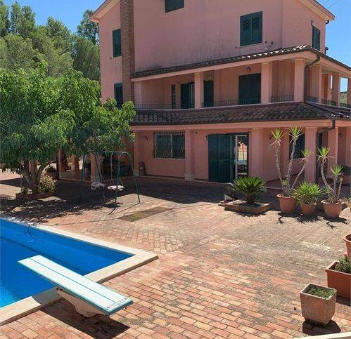 casa indipendente in vendita a San Cataldo