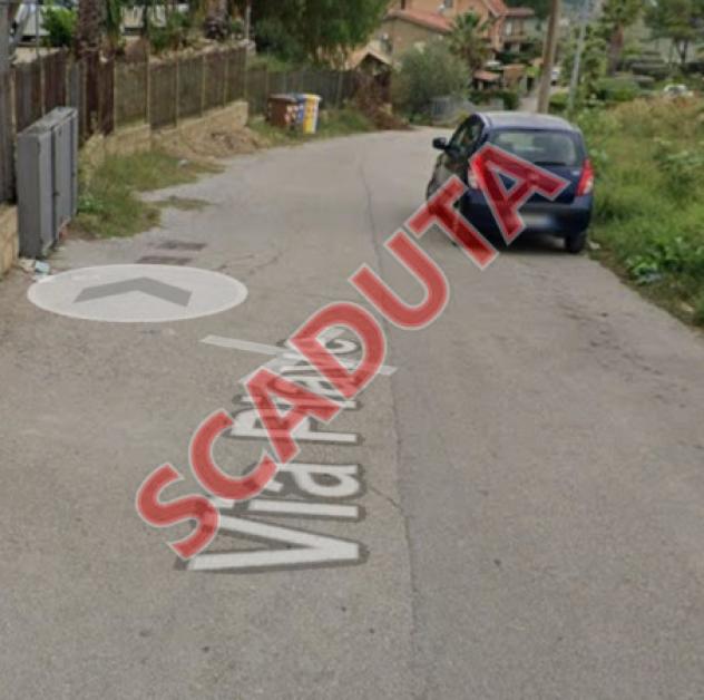 pentavano in vendita a San Cataldo