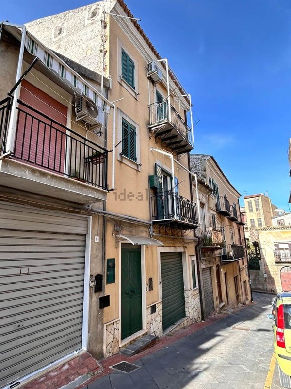 casa indipendente in vendita a San Cataldo