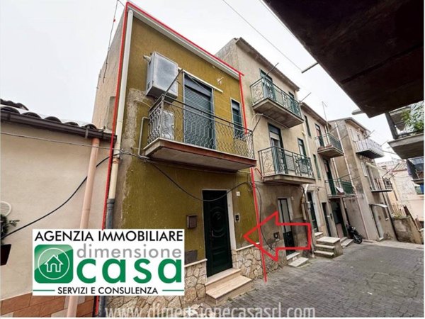 casa indipendente in vendita a San Cataldo