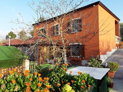 casa indipendente in vendita a San Cataldo