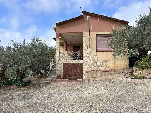 casa indipendente in vendita a San Cataldo