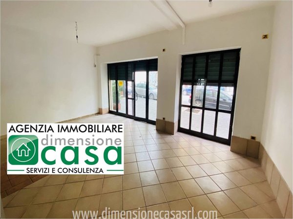 locale commerciale in vendita a San Cataldo