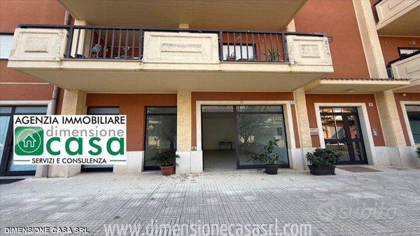 locale commerciale in vendita a San Cataldo