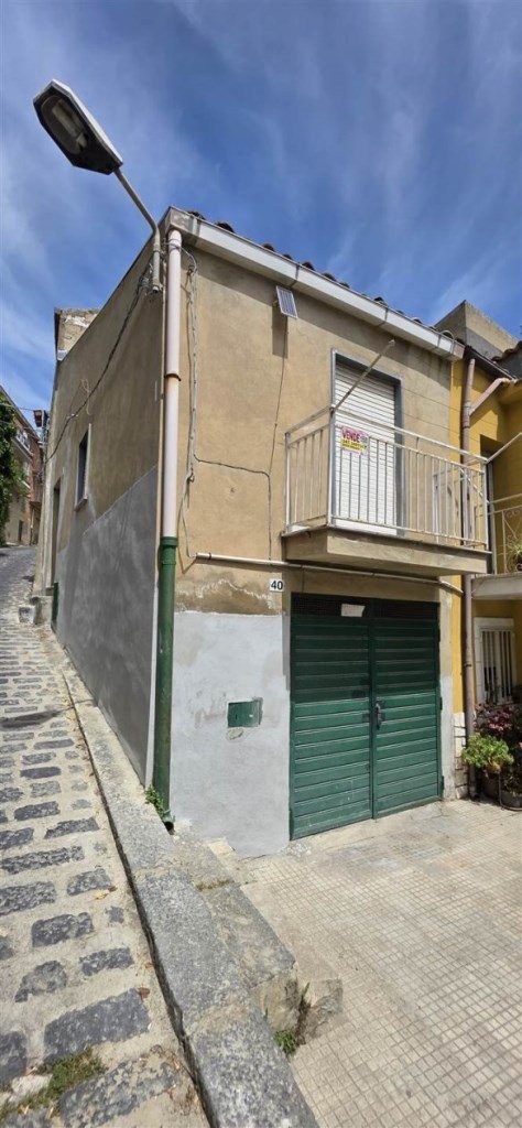 casa indipendente in vendita a San Cataldo