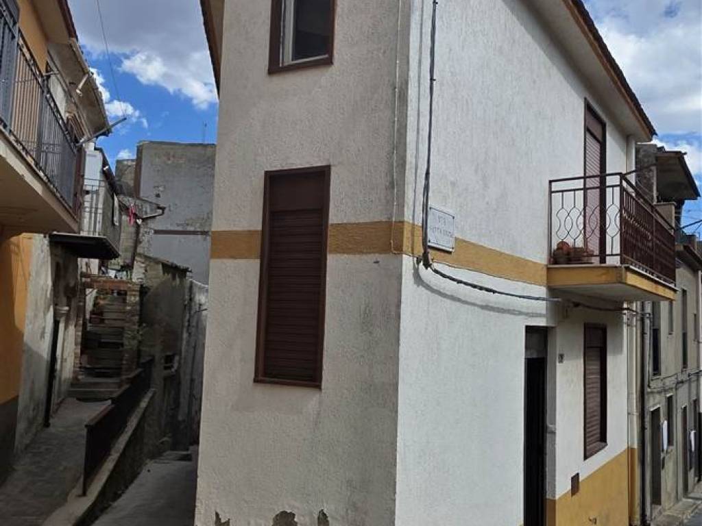 casa indipendente in vendita a San Cataldo