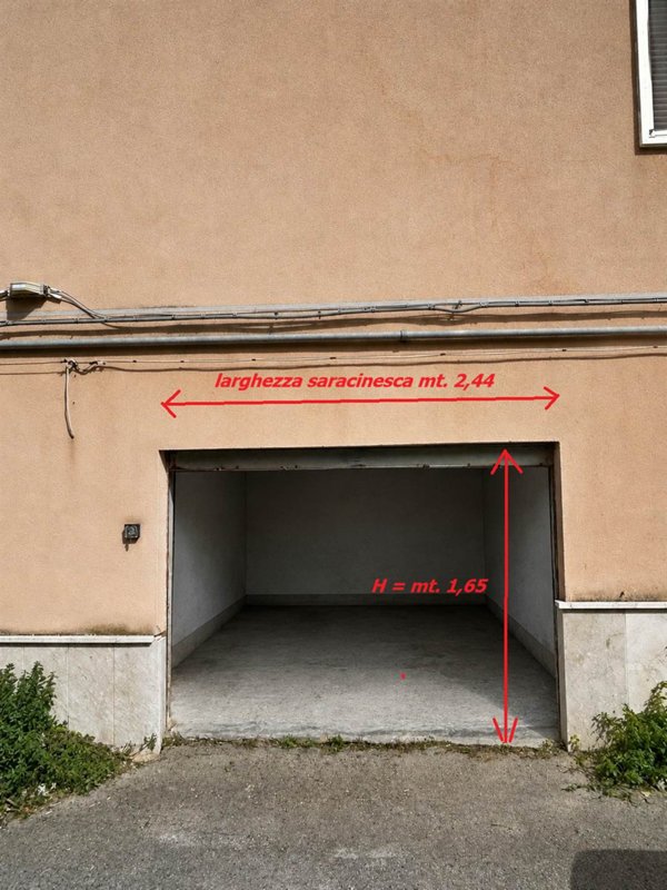 box auto in vendita a San Cataldo