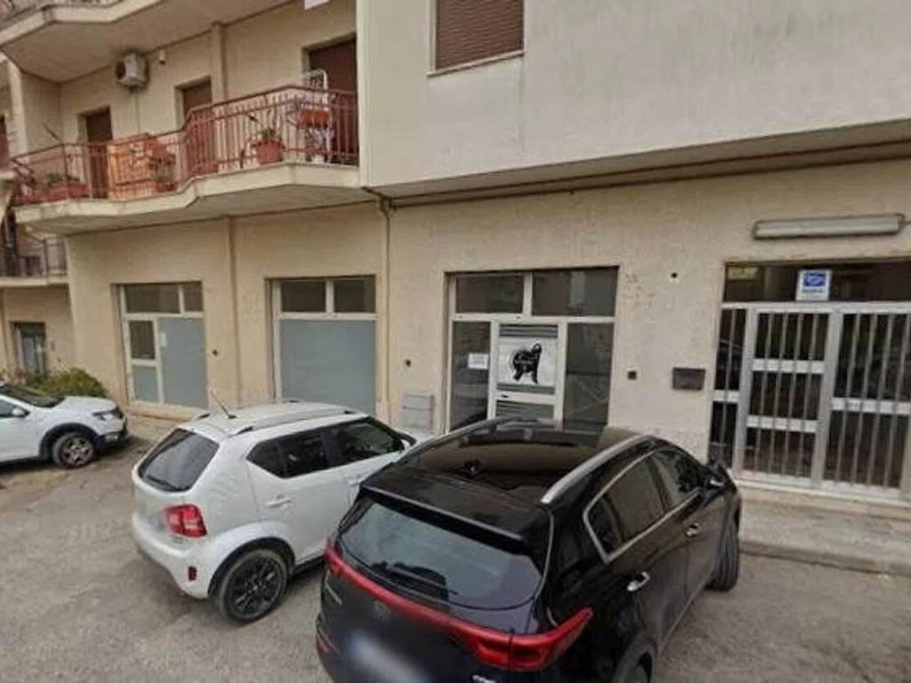 box auto in vendita a San Cataldo