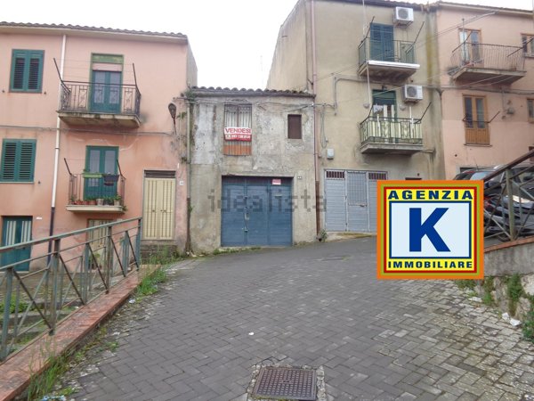 box auto in vendita a San Cataldo