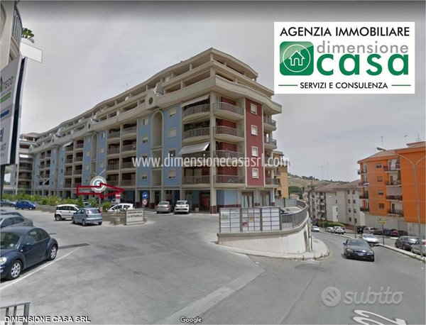 locale commerciale in vendita a San Cataldo