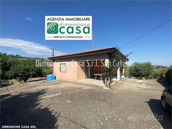 casa indipendente in vendita a San Cataldo