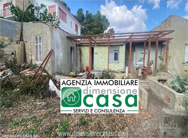 casa indipendente in vendita a San Cataldo