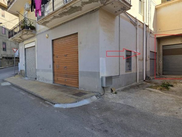 box auto in vendita a San Cataldo